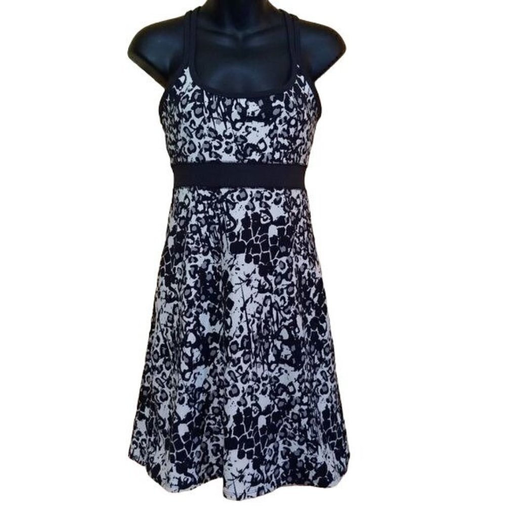 Soybu Strappy Tank Dress Womens XS Tahiti Print Athletic Shelf Bra Black White